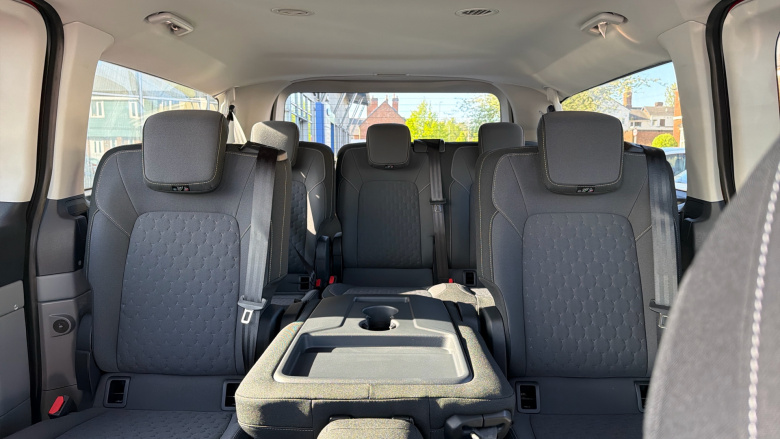 Ford Tourneo Custom 320 L2 Diesel Fwd 2.0 EcoBlue 136ps H1 Titanium 8 seater Auto